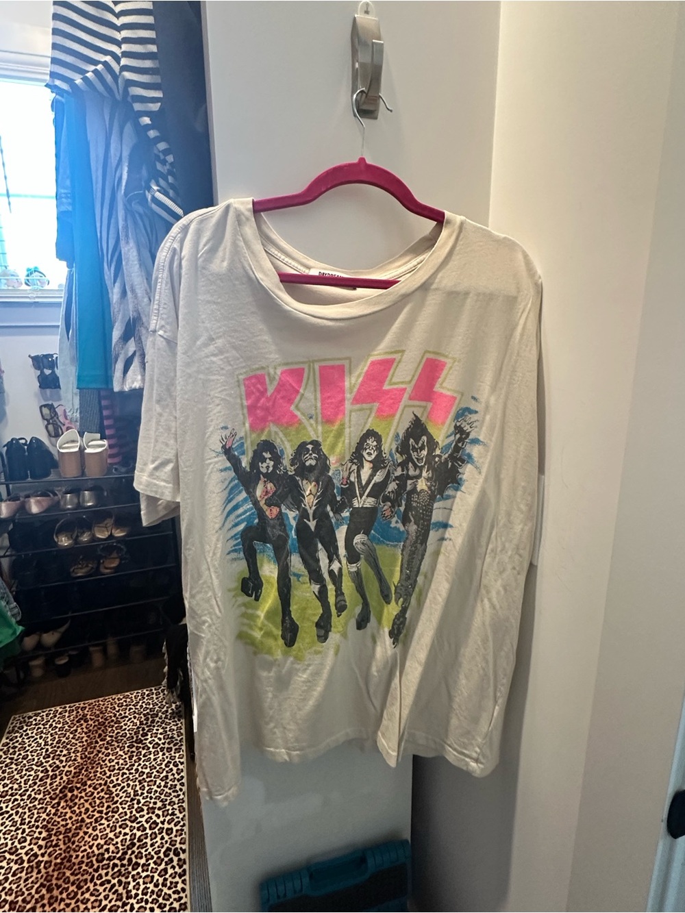 Daydreamer KISS Graphic Tee